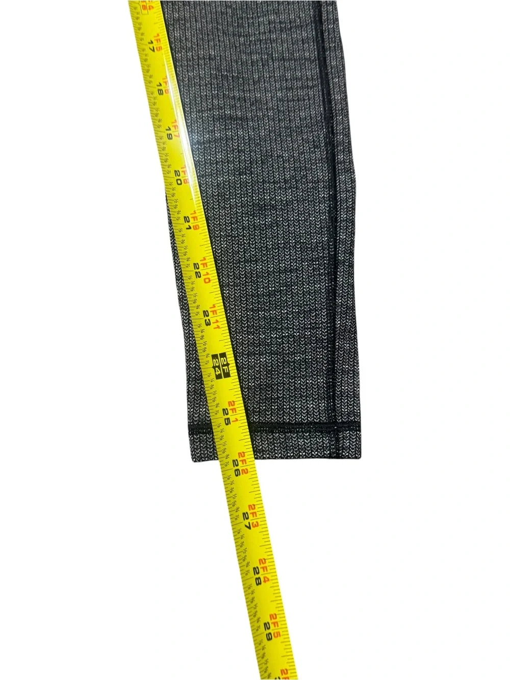 Lululemon Speed Up Mid Rise Tight 28’ Size 2 Variegated Knit Black